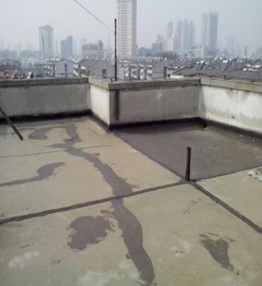 中原区漏水维修 楼顶漏水是什么原因，楼顶漏水维修方法是什么?